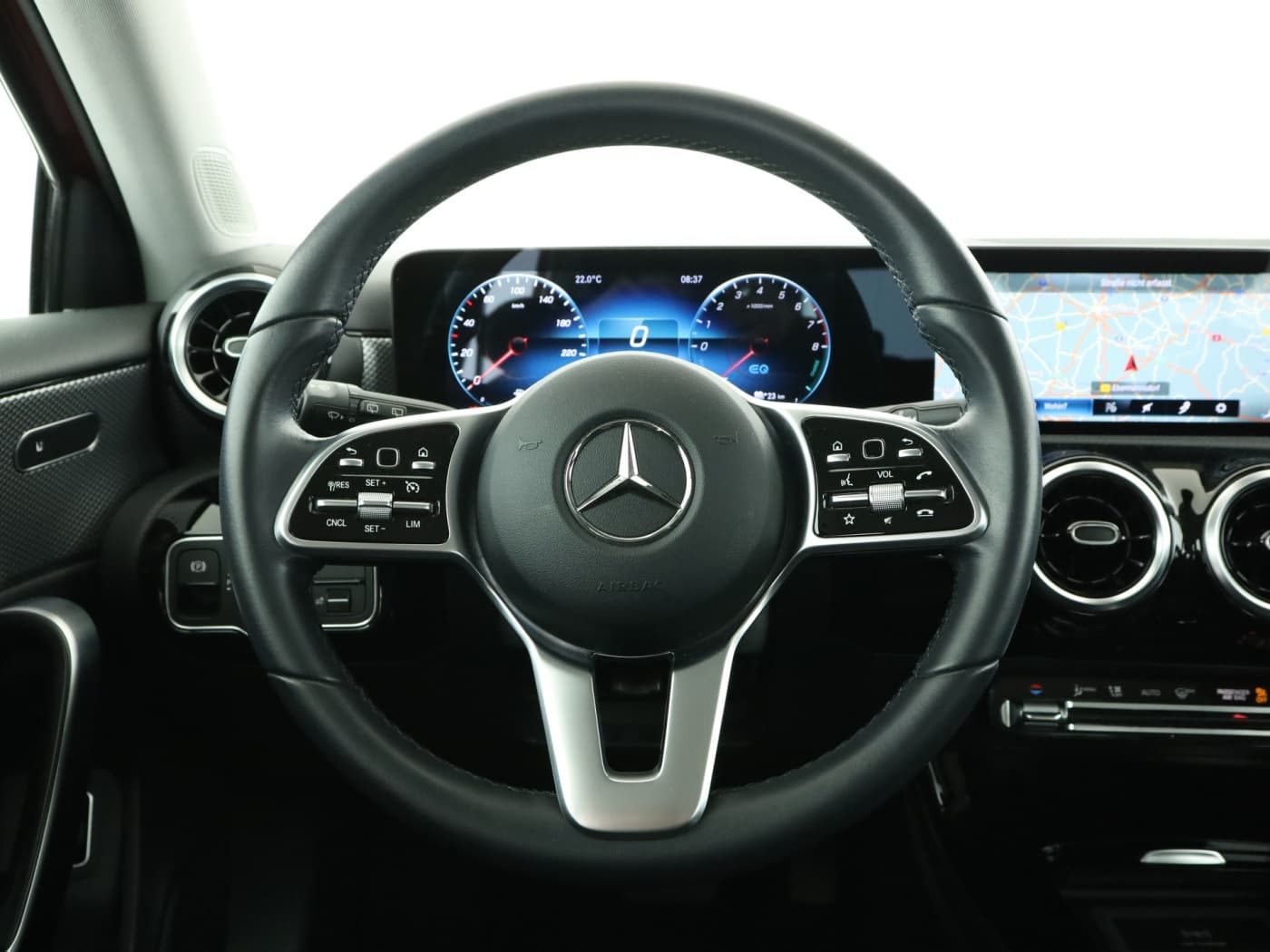 Mercedes-Benz A 250 e Bild 11
