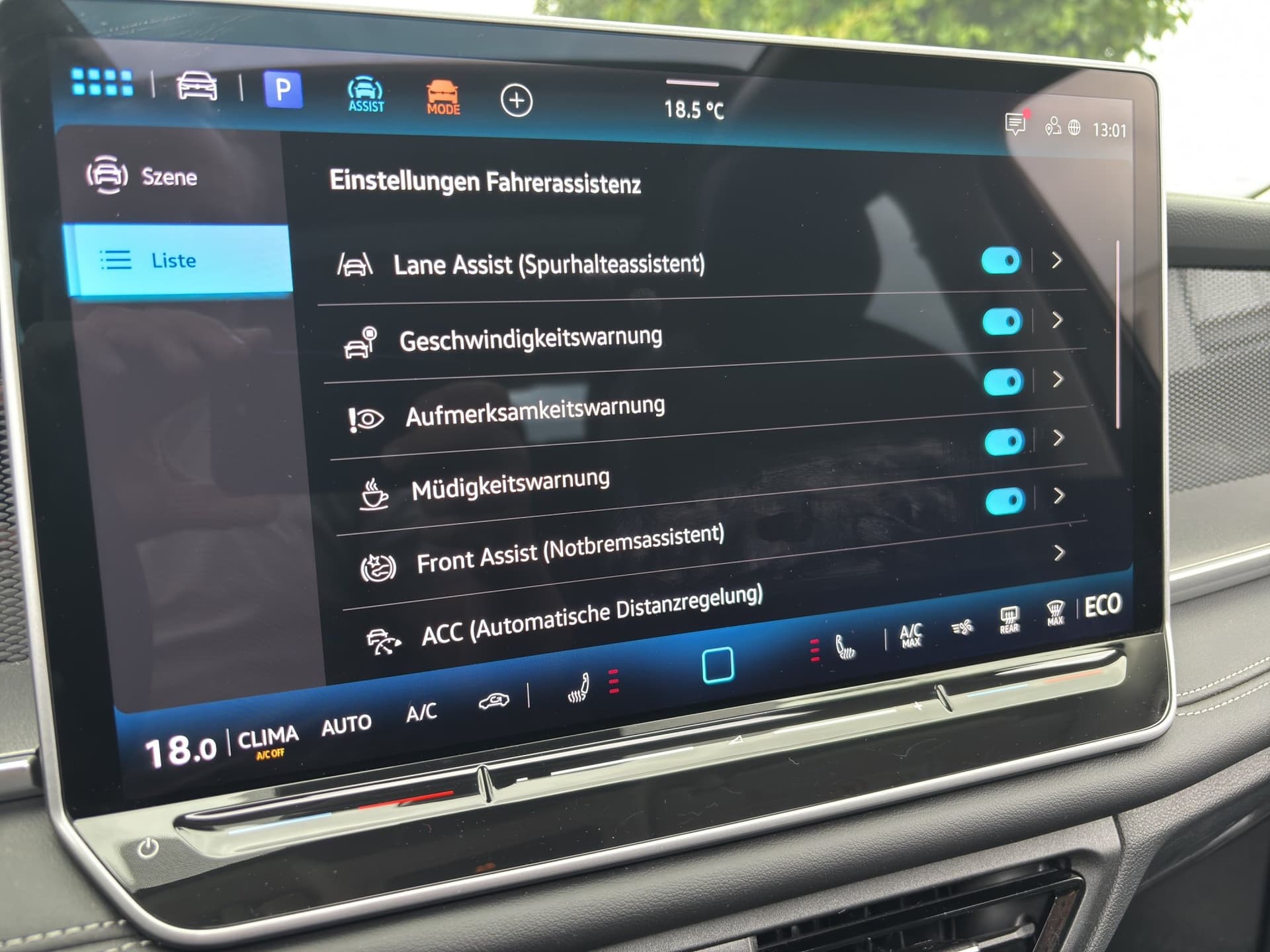 Volkswagen Tayron Life 1.5 eHybrid 150kW AHK Panoramadach Kamera Bild 20