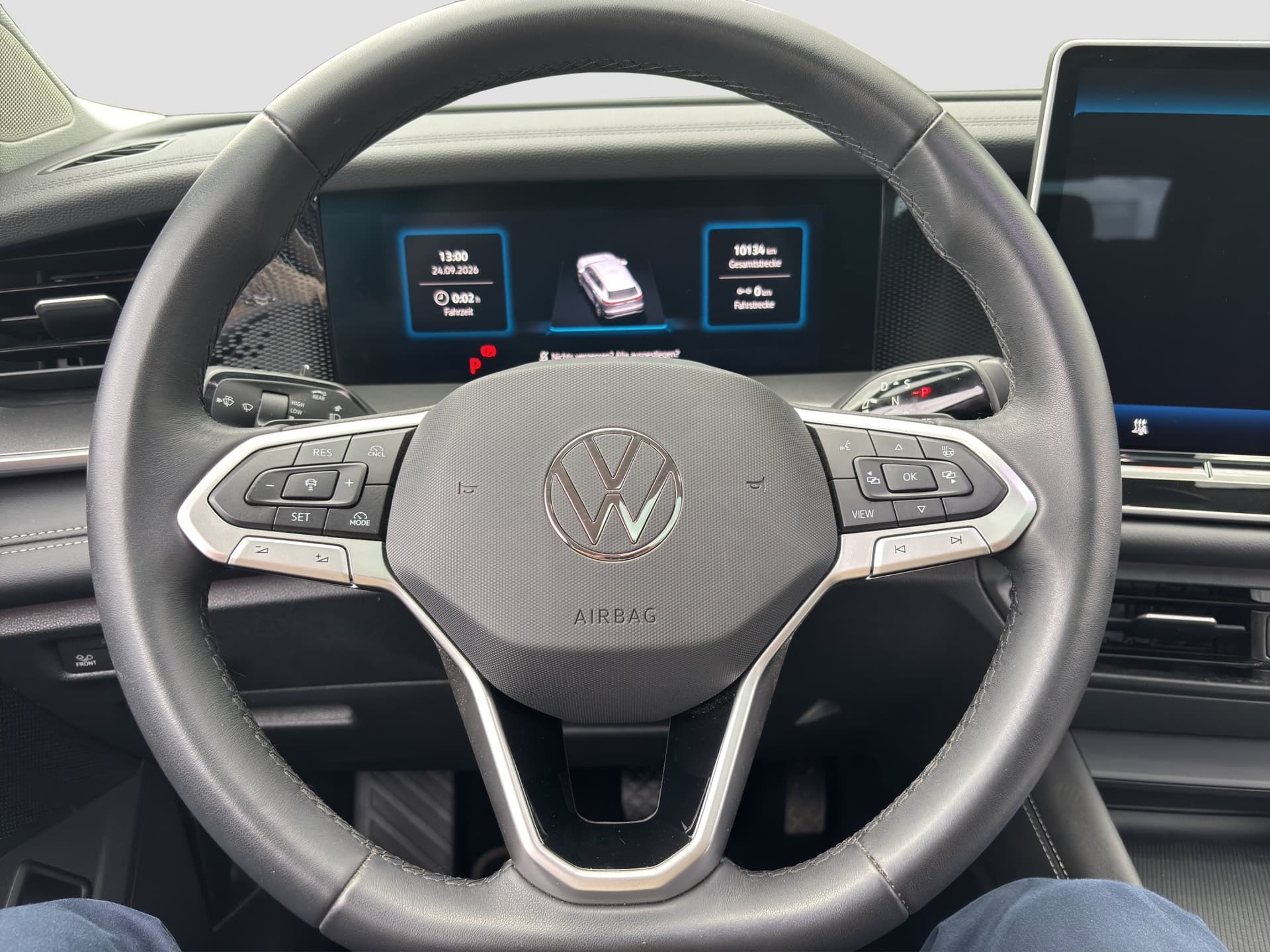 Volkswagen Tayron Life 1.5 eHybrid 150kW AHK Panoramadach Kamera Bild 8