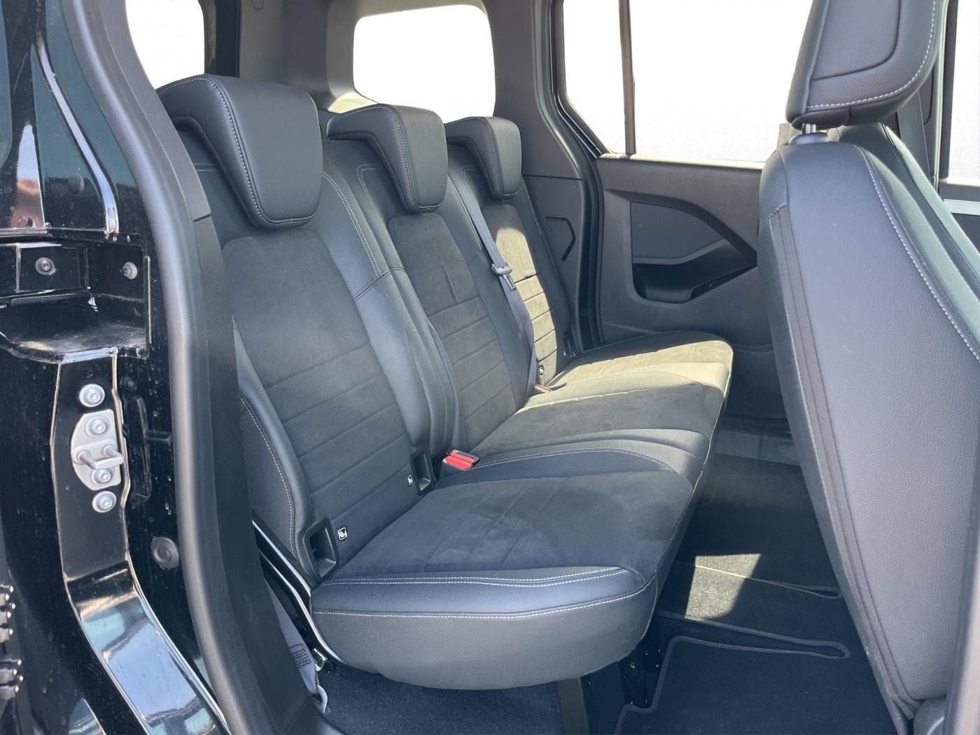 Mercedes-Benz T 180 d PROGRESSIVE Bild 14