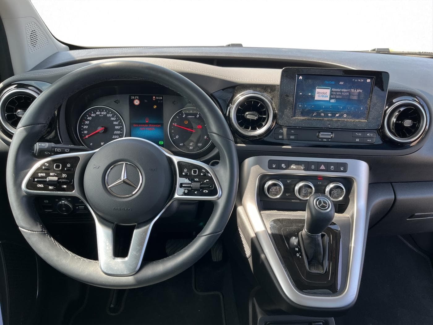 Mercedes-Benz T 180 d PROGRESSIVE Bild 9