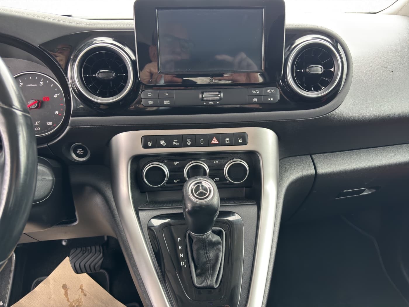 Mercedes-Benz T 180 d Bild 12