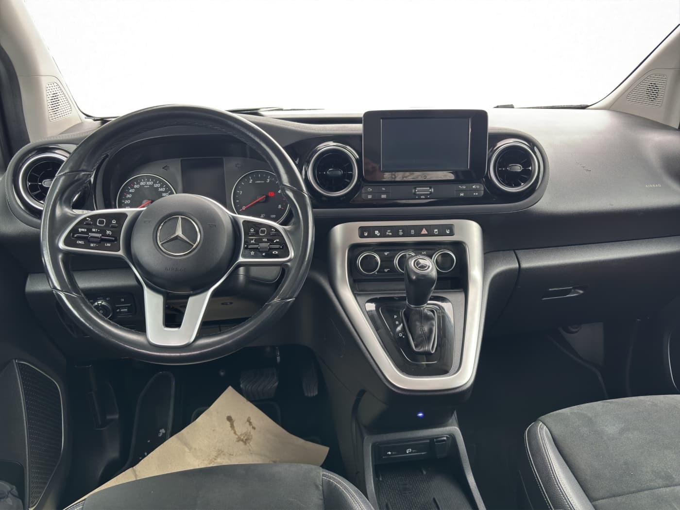 Mercedes-Benz T 180 d Bild 9