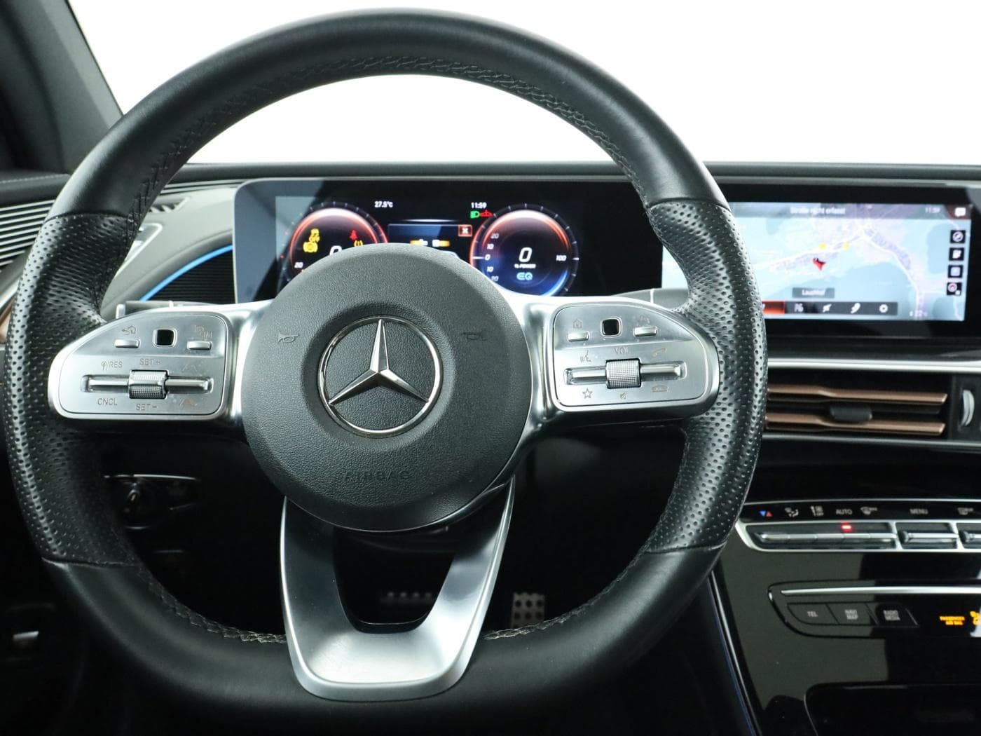 Mercedes-Benz EQC 400 4M Bild 11