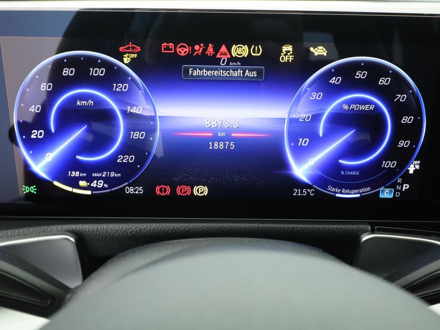 Mercedes-Benz EQB 300 4M Bild 12