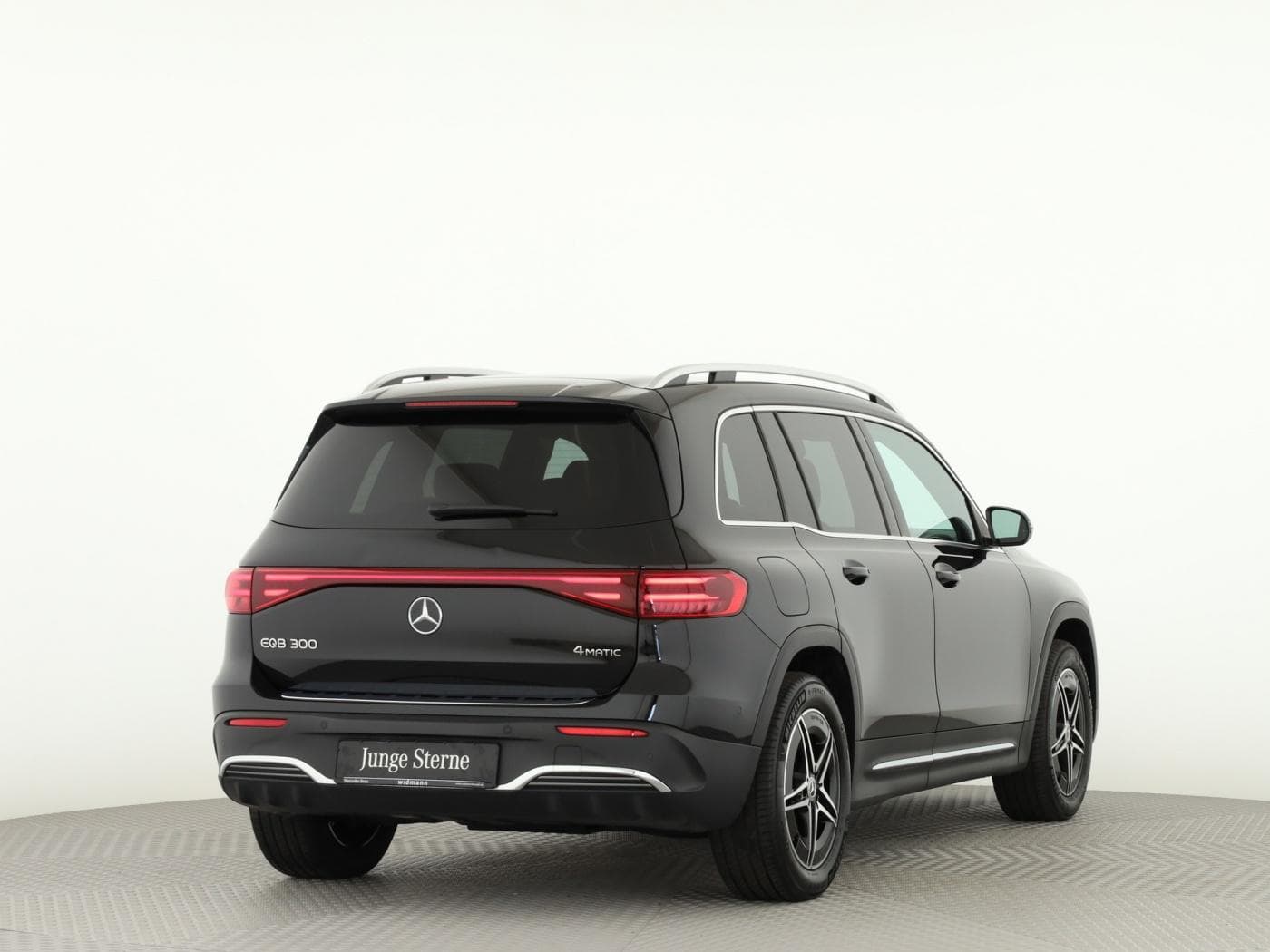 Mercedes-Benz EQB 300 4M Bild 2
