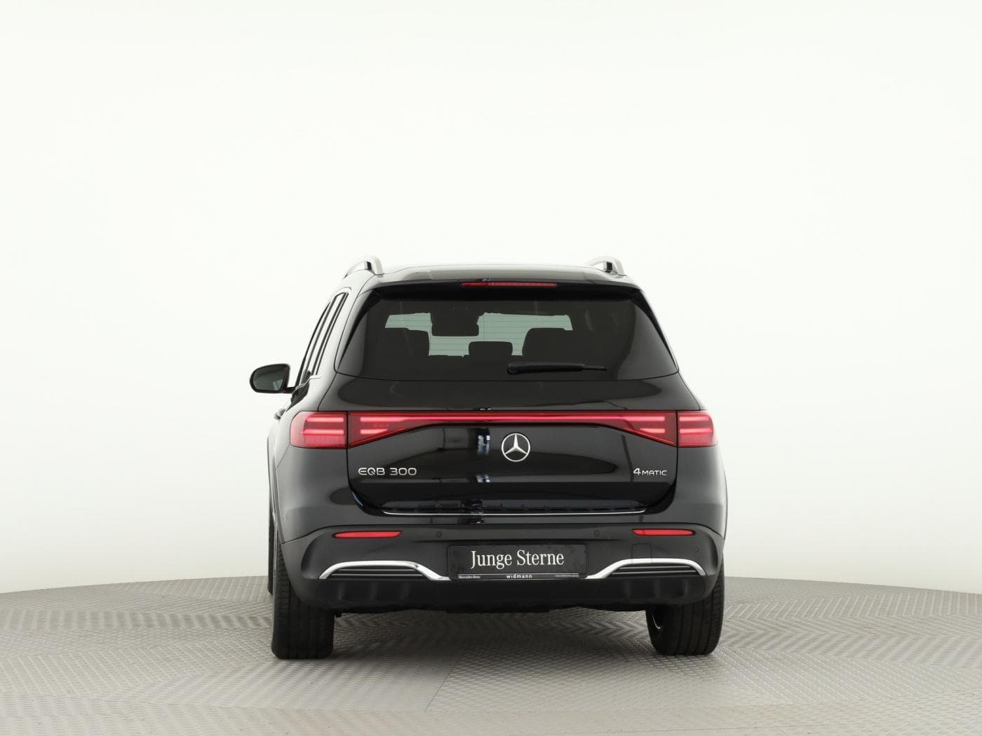 Mercedes-Benz EQB 300 4M Bild 4