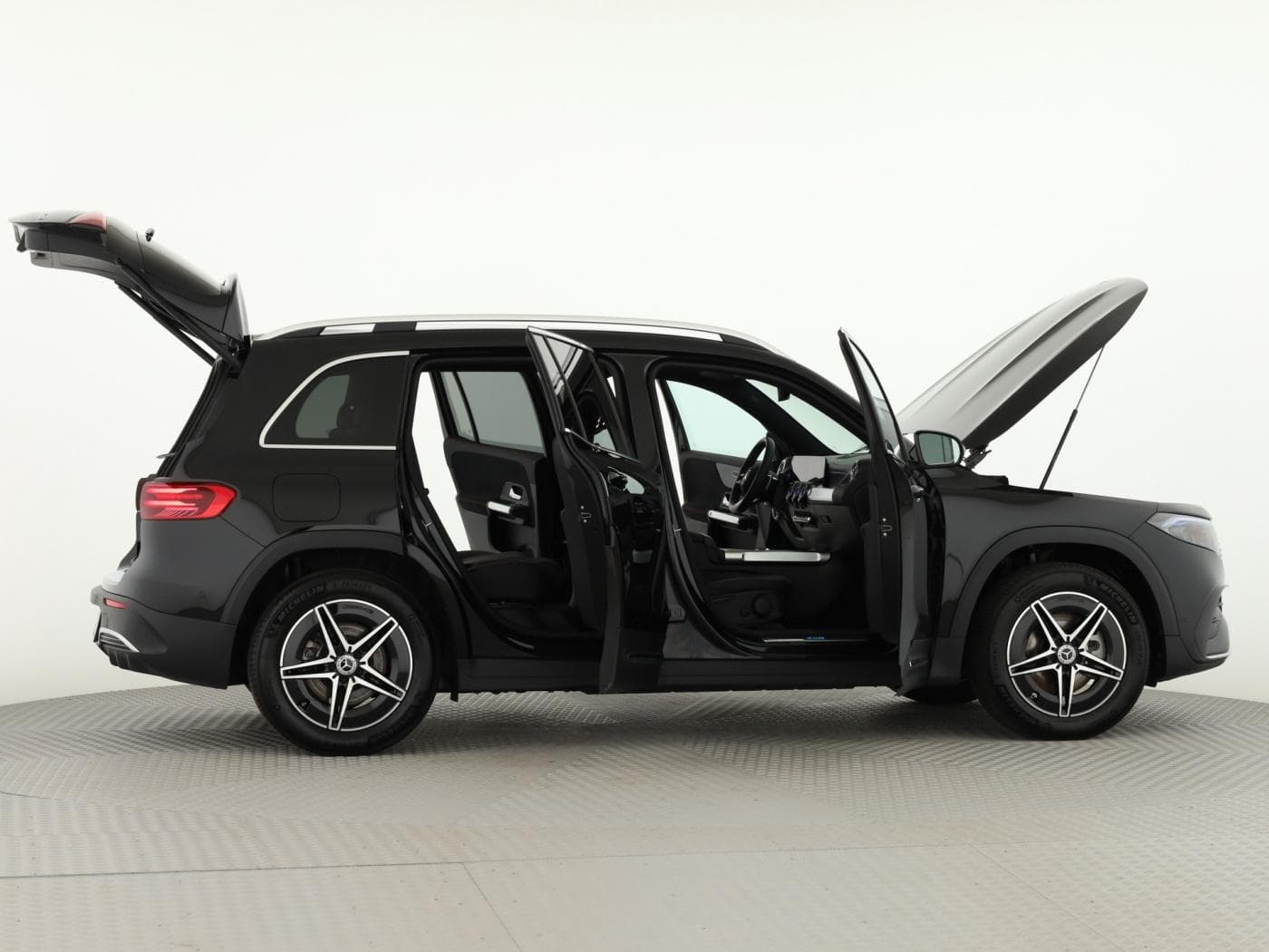 Mercedes-Benz EQB 300 4M Bild 8