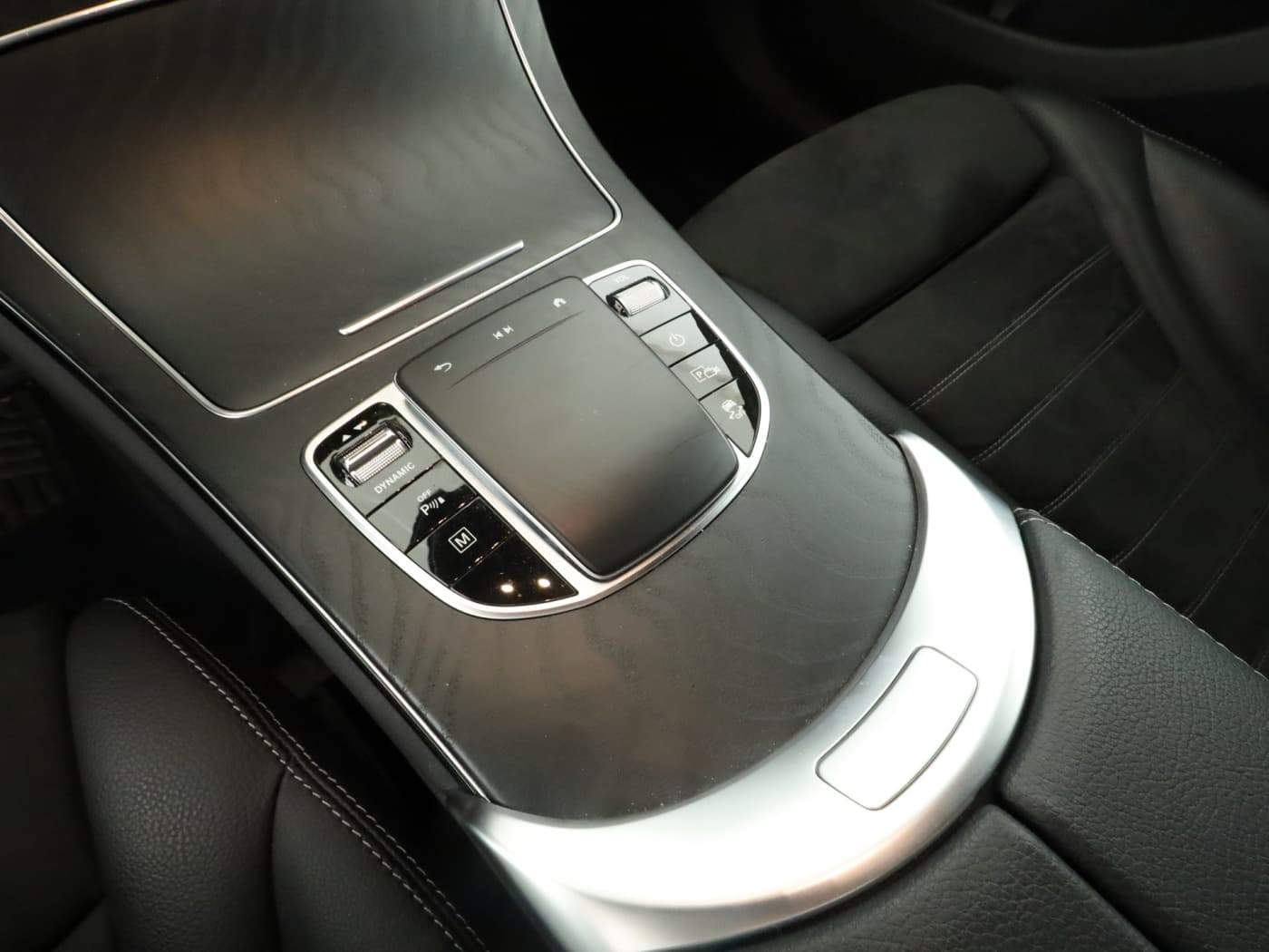 Mercedes-Benz GLC 300 de 4M Bild 15