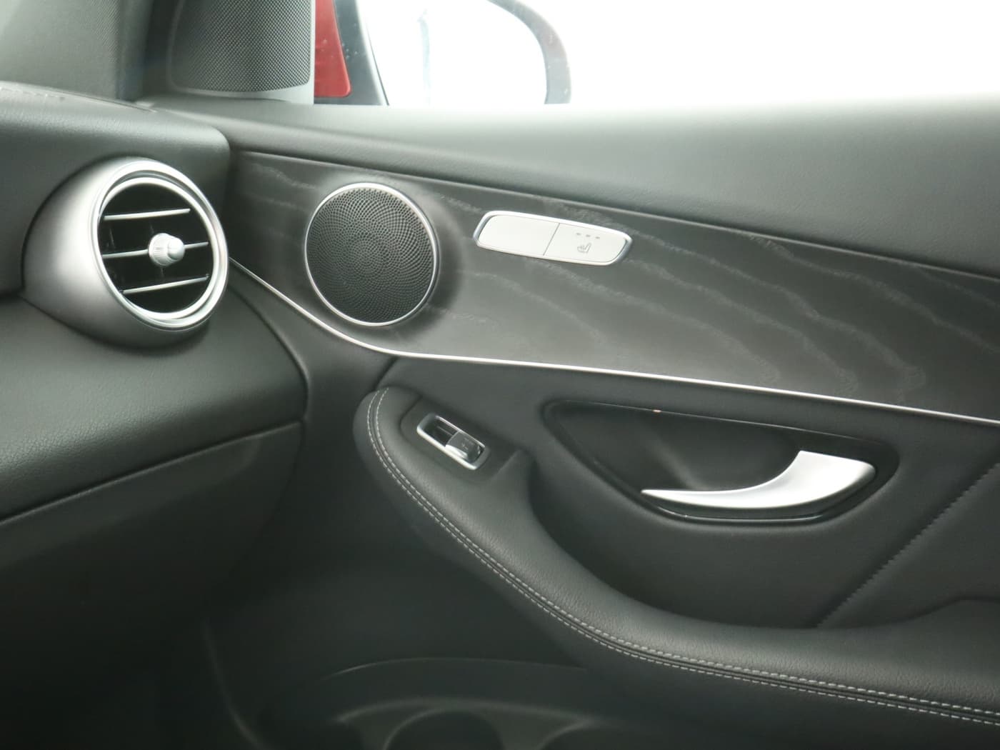 Mercedes-Benz GLC 300 de 4M Bild 16