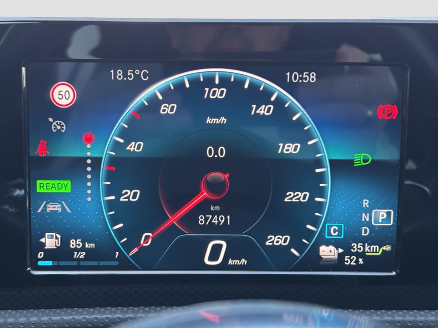 Mercedes-Benz A 250 e Bild 11