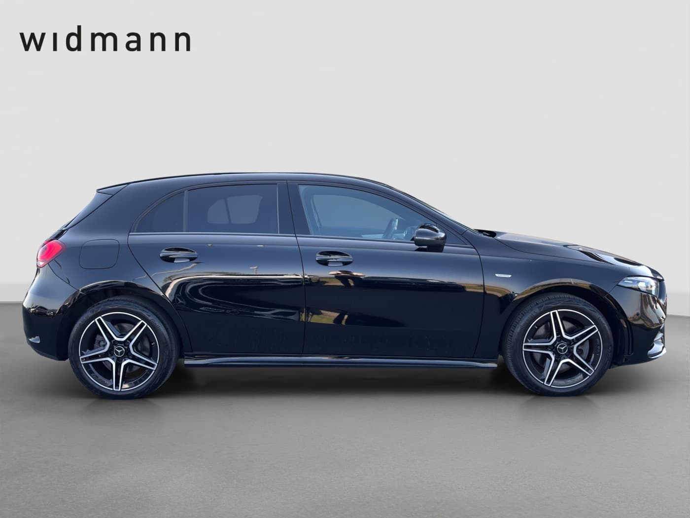 Mercedes-Benz A 250 e Bild 6