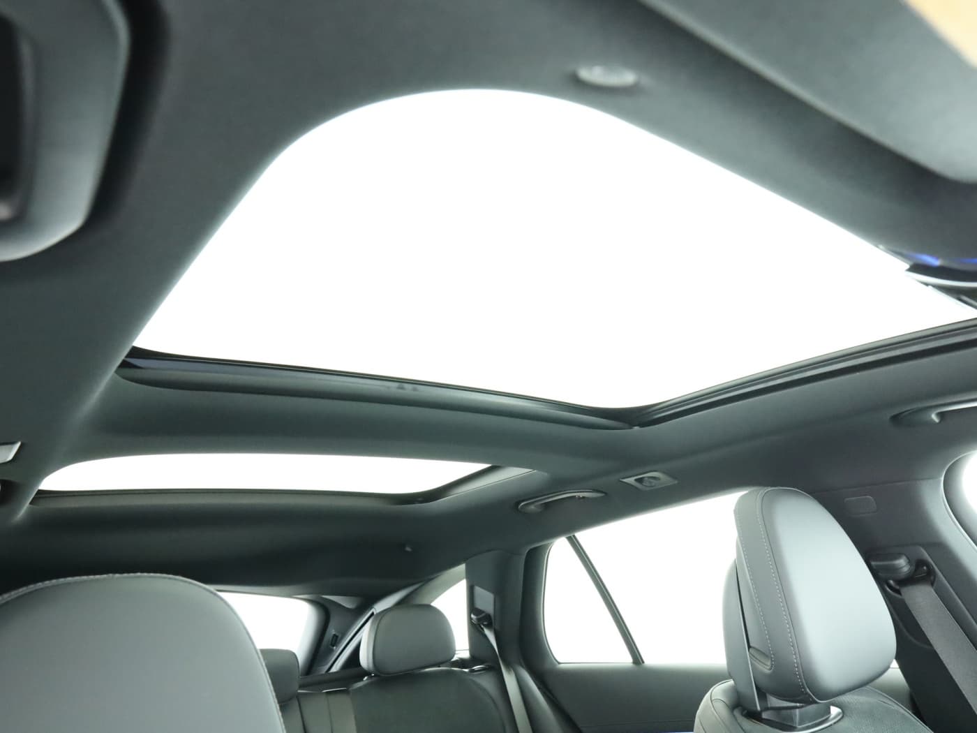 Mercedes-Benz E 220 d T-Modell Bild 21