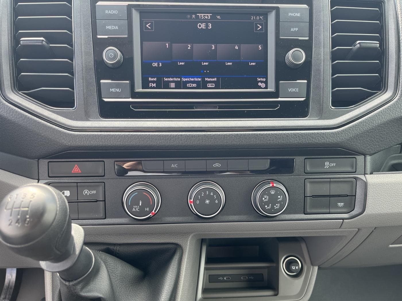 Volkswagen Crafter Kasten mittellang Hochdach FWD 2.0 TDI Bild 13