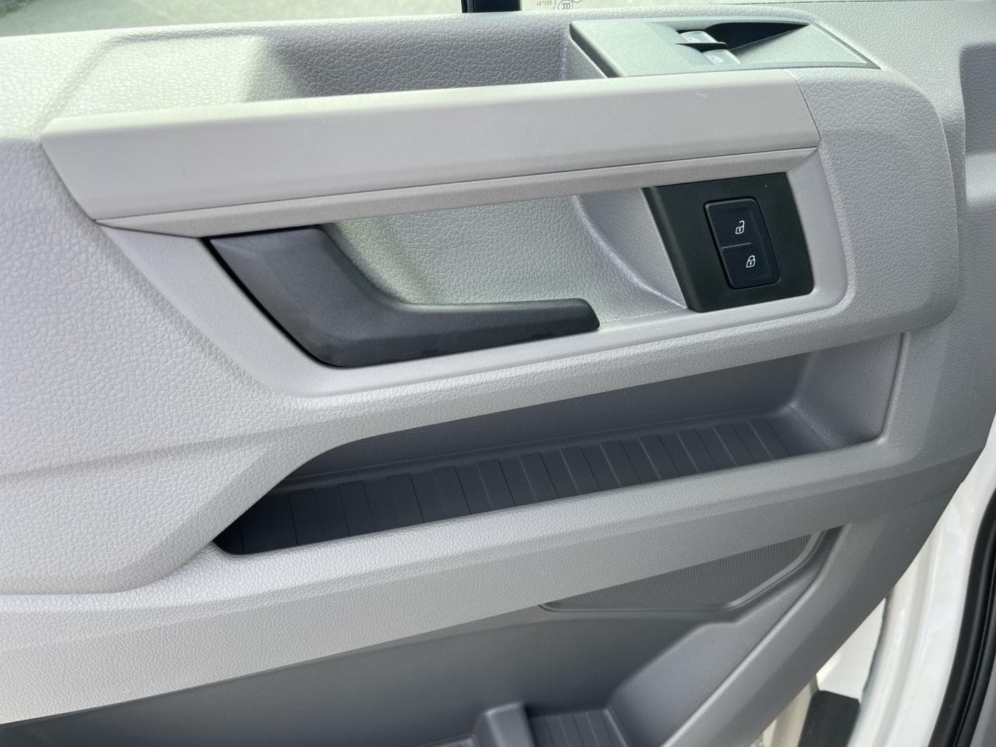 Volkswagen Crafter Kasten mittellang Hochdach FWD 2.0 TDI Bild 17