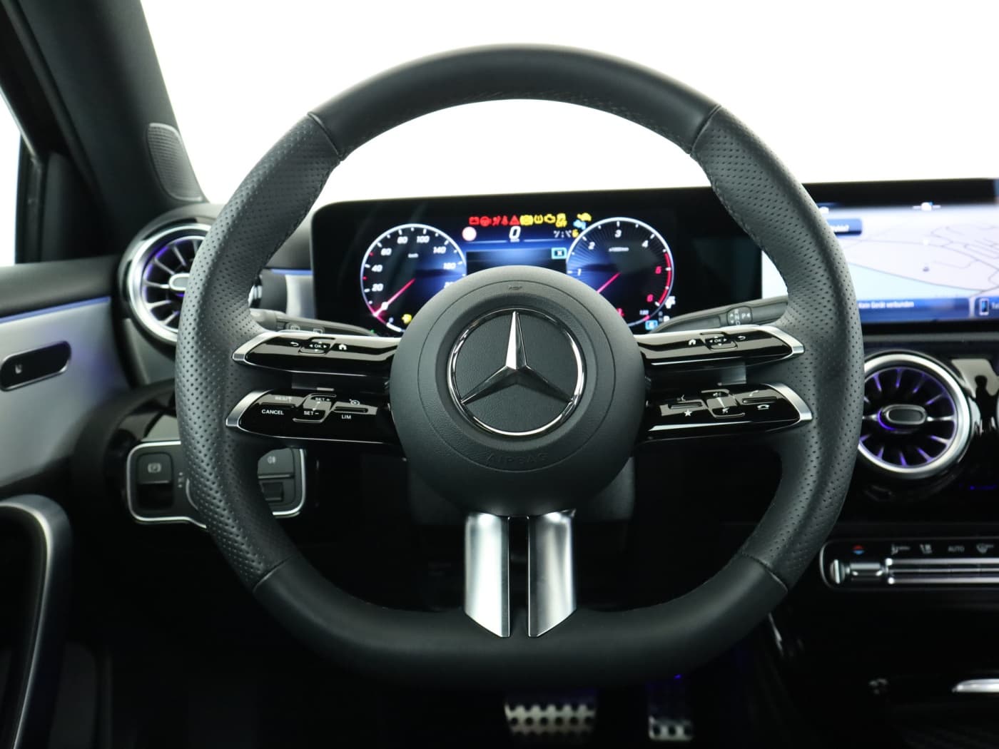Mercedes-Benz A 180 d Bild 11