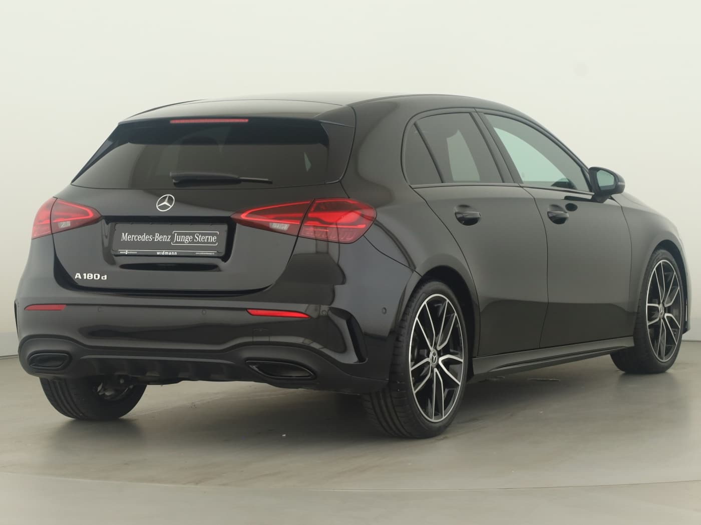 Mercedes-Benz A 180 d Bild 2