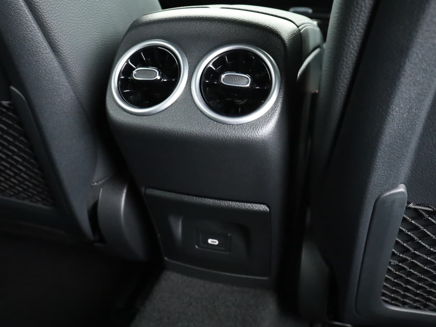 Mercedes-Benz A 180 d Bild 23
