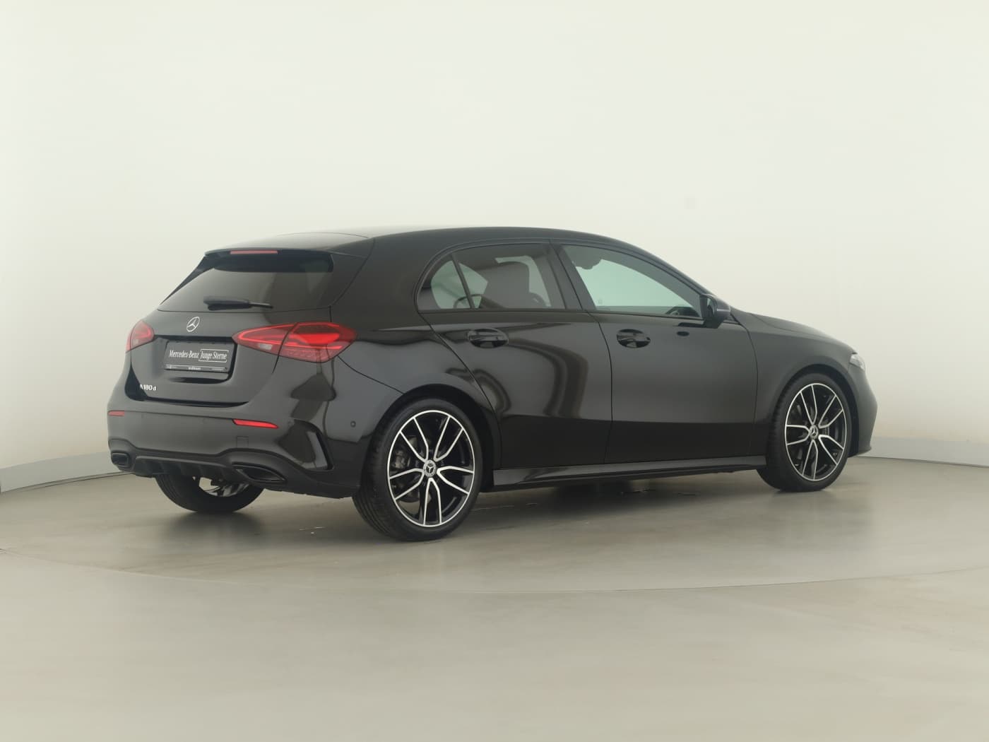 Mercedes-Benz A 180 d Bild 6
