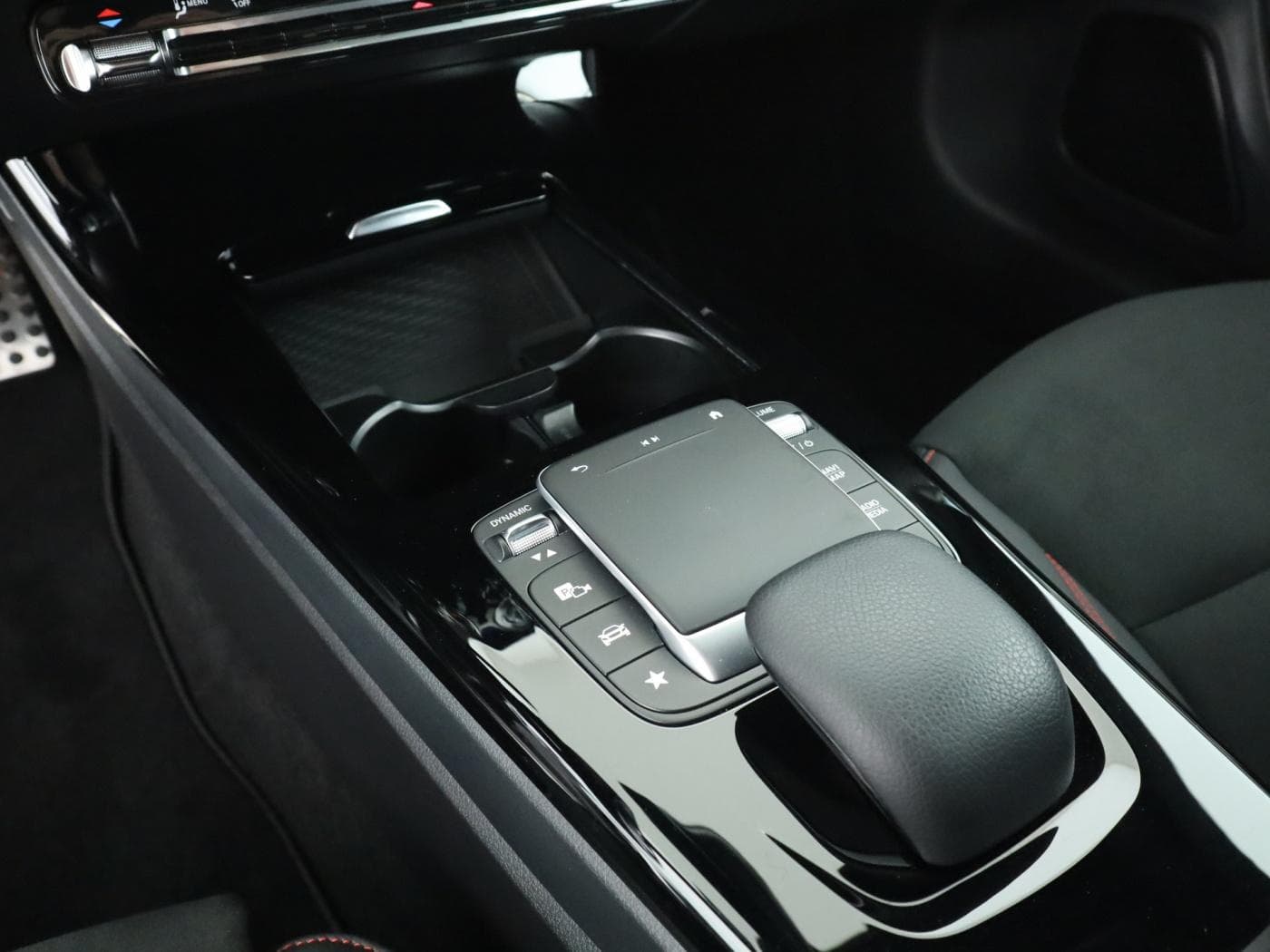 Mercedes-Benz CLA 250 e SB Bild 15