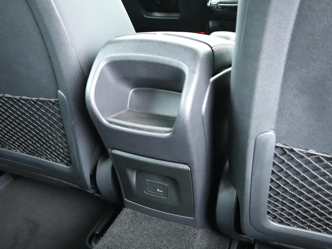 Mercedes-Benz CLA 250 e SB Bild 23