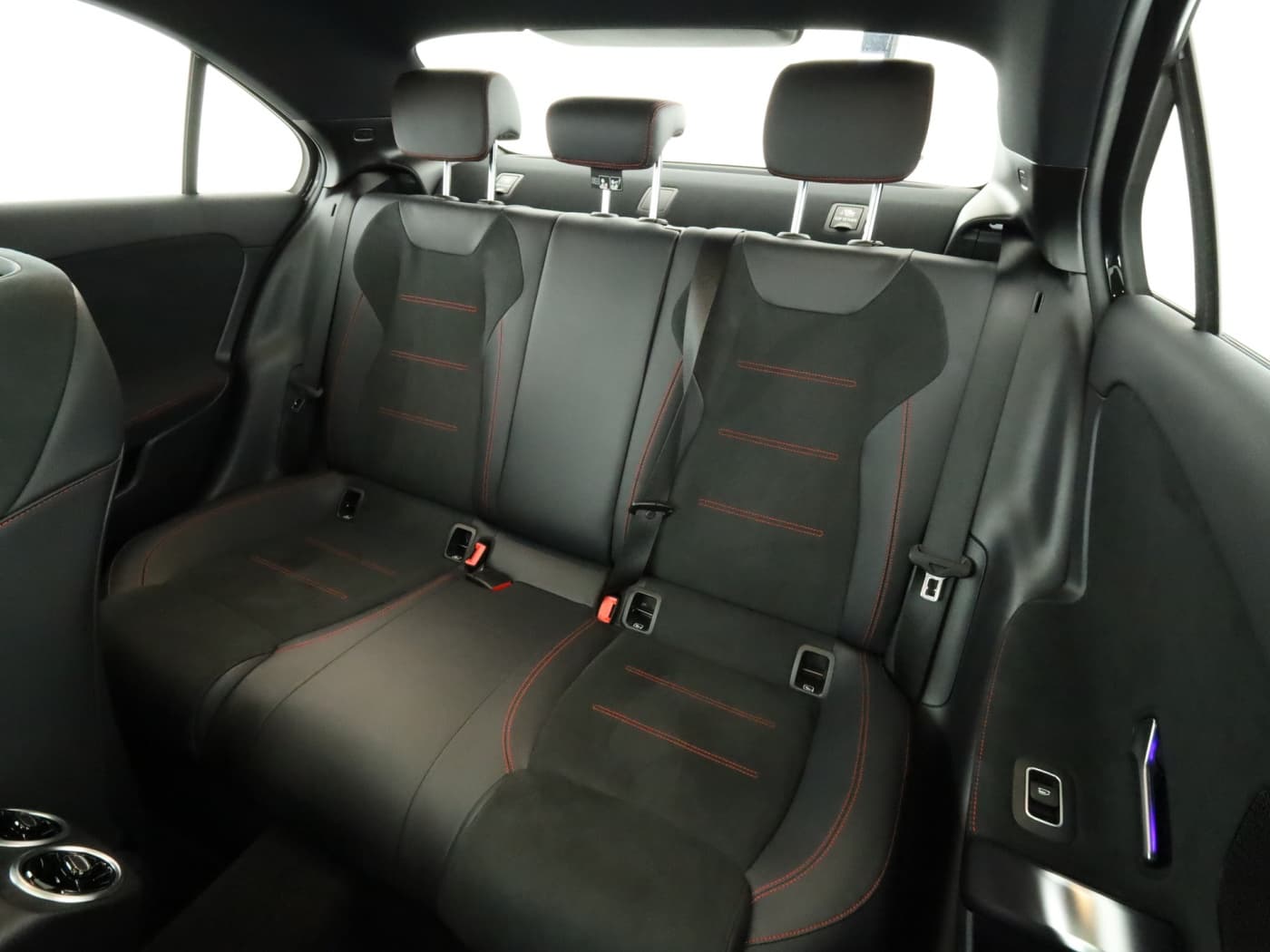 Mercedes-Benz A 200 Lim Bild 18