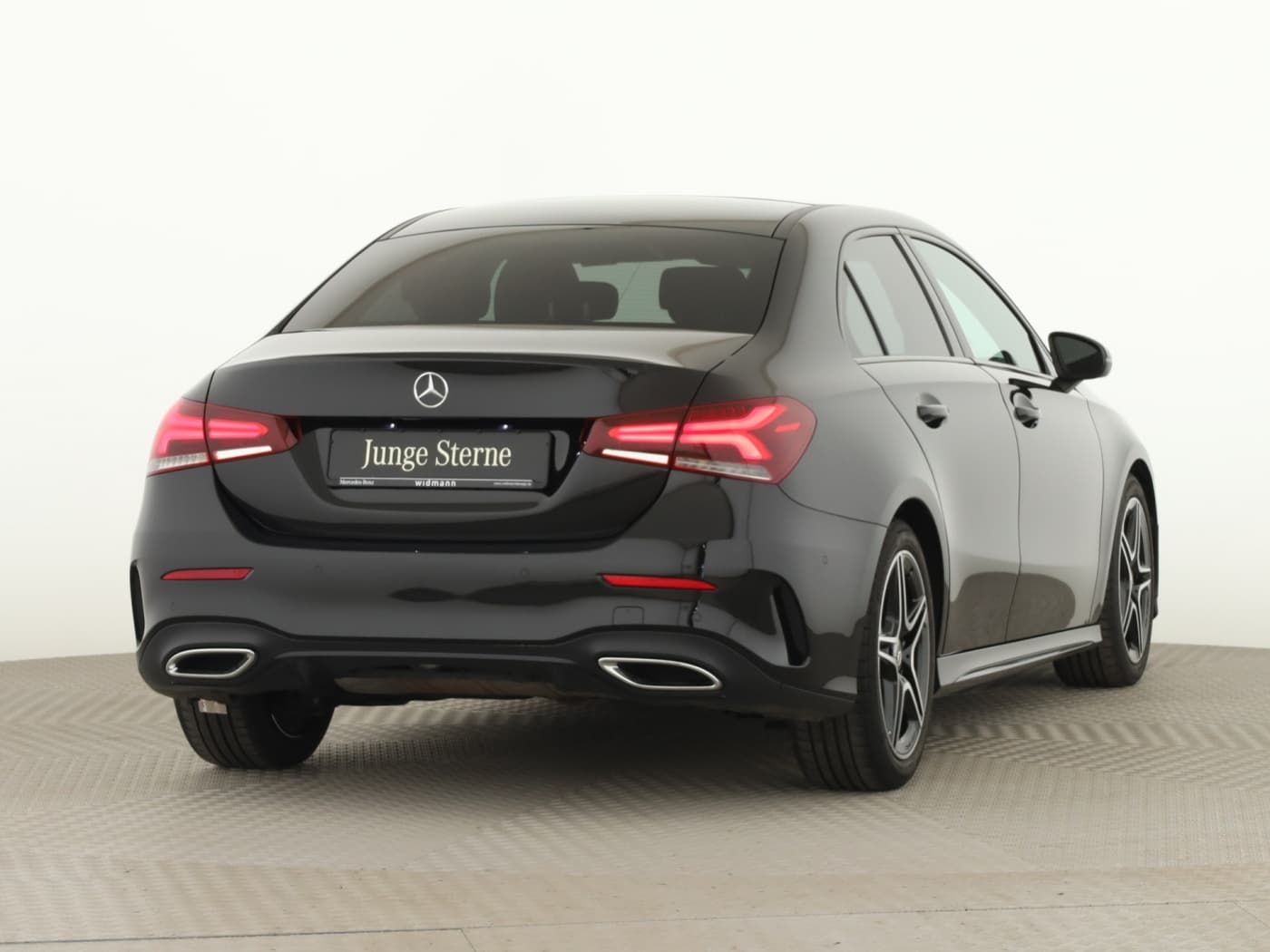 Mercedes-Benz A 200 Lim Bild 2