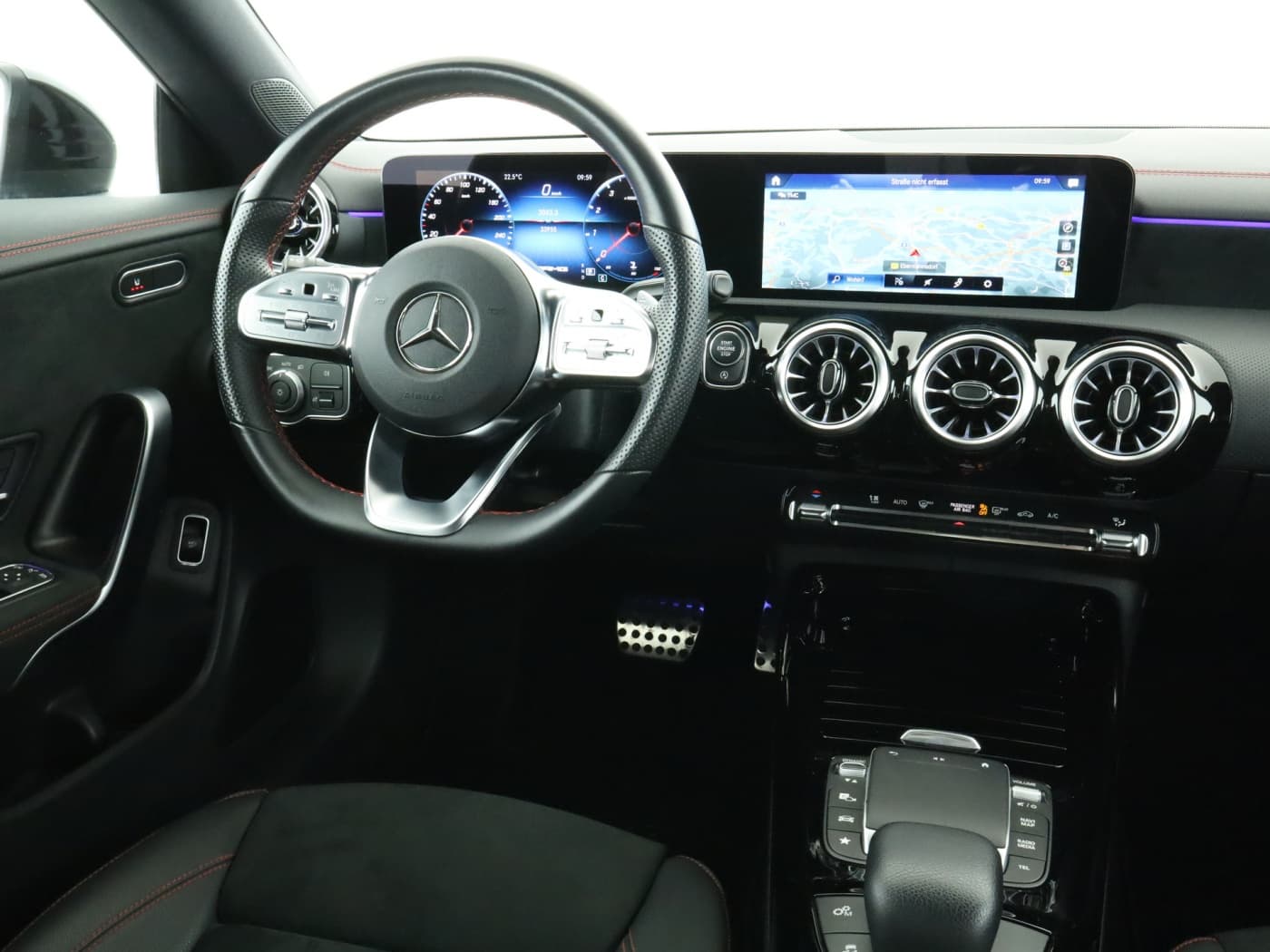 Mercedes-Benz CLA 35 AMG 4M Bild 10