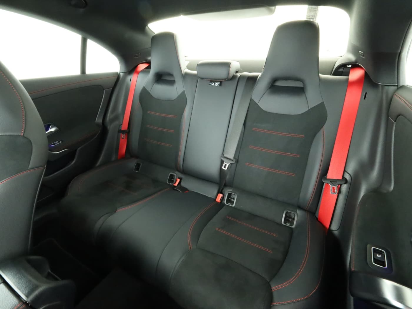 Mercedes-Benz CLA 35 AMG 4M Bild 18