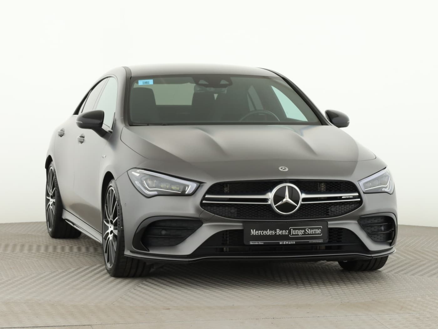 Mercedes-Benz CLA 35 AMG 4M Bild 3