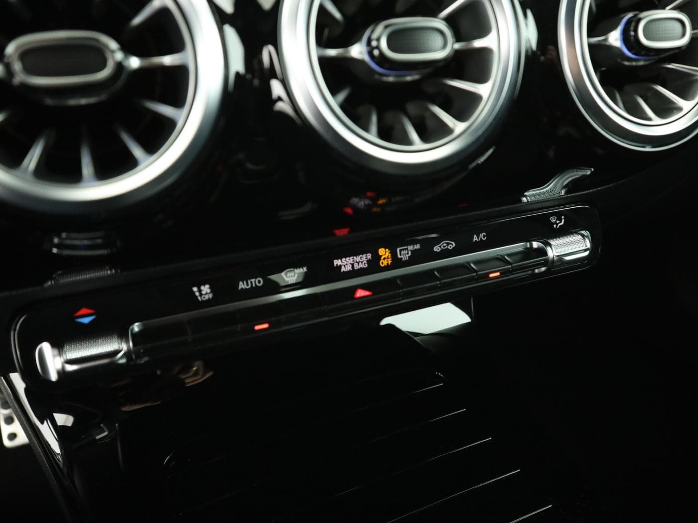 Mercedes-Benz A 180 Bild 14