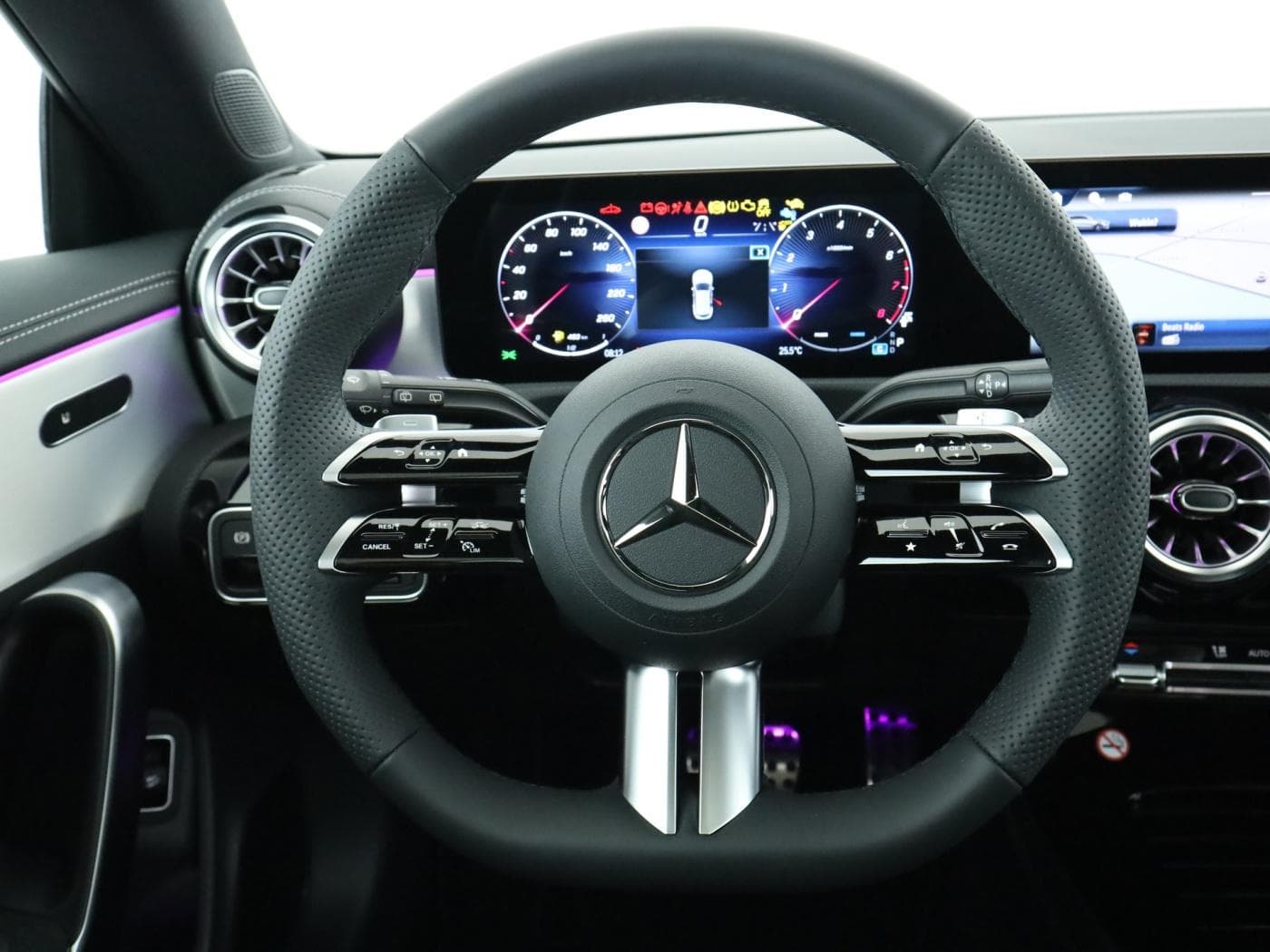Mercedes-Benz CLA 200 SB Bild 11