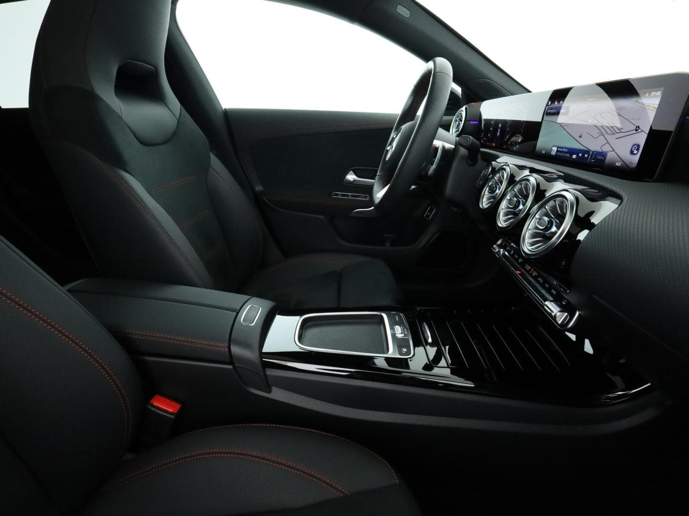 Mercedes-Benz CLA 200 SB Bild 17