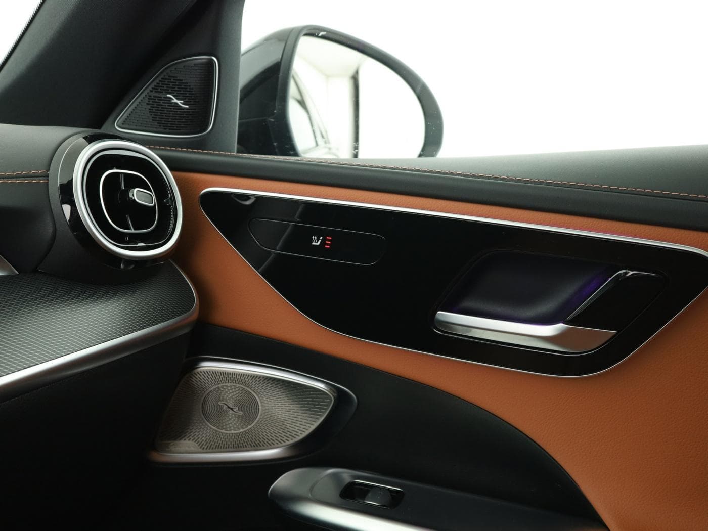 Mercedes-Benz C 300 e T Bild 16