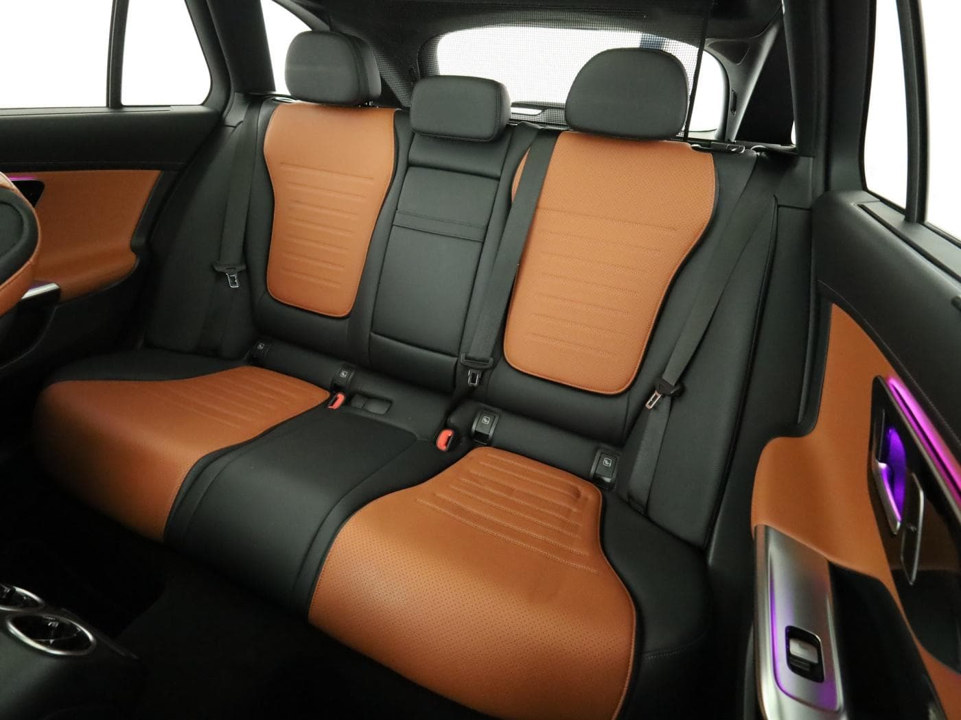 Mercedes-Benz C 300 e T Bild 18