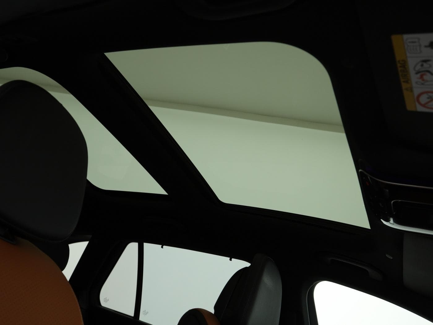 Mercedes-Benz C 300 e T Bild 21