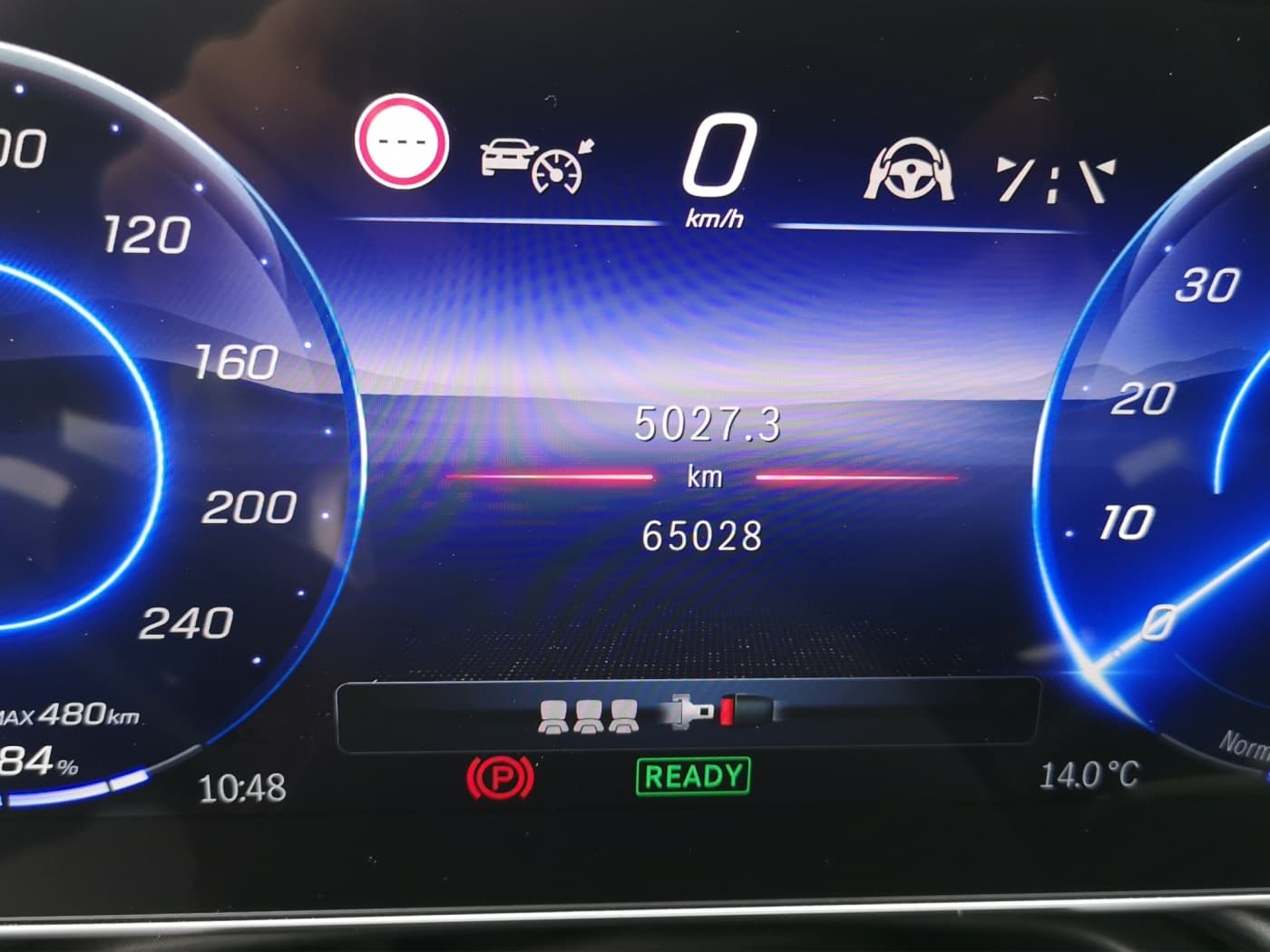 Mercedes-Benz EQE 350 4M Bild 11