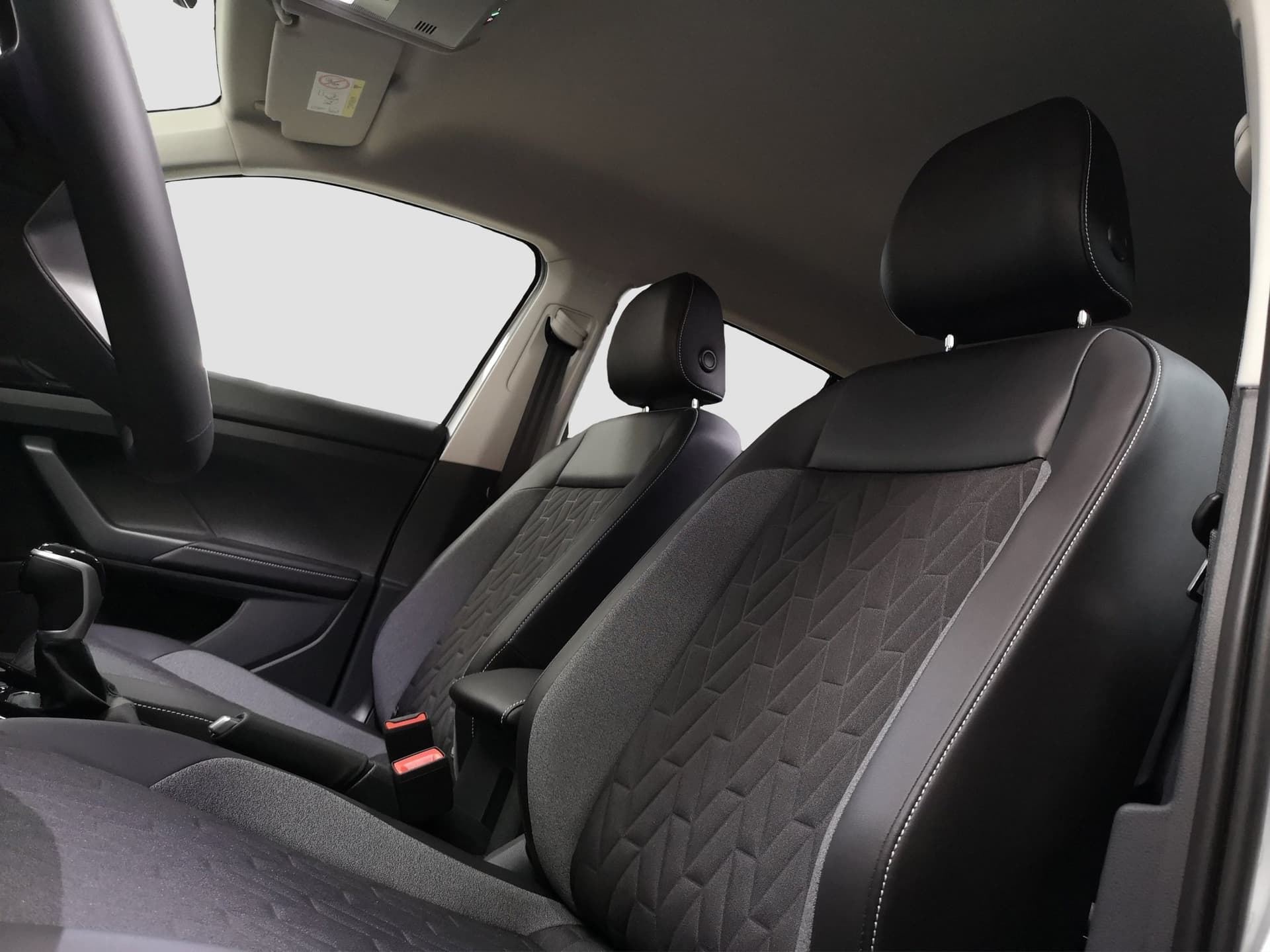 Volkswagen T-Cross Life 1.0 l TSI OPF  DSG Bild 16