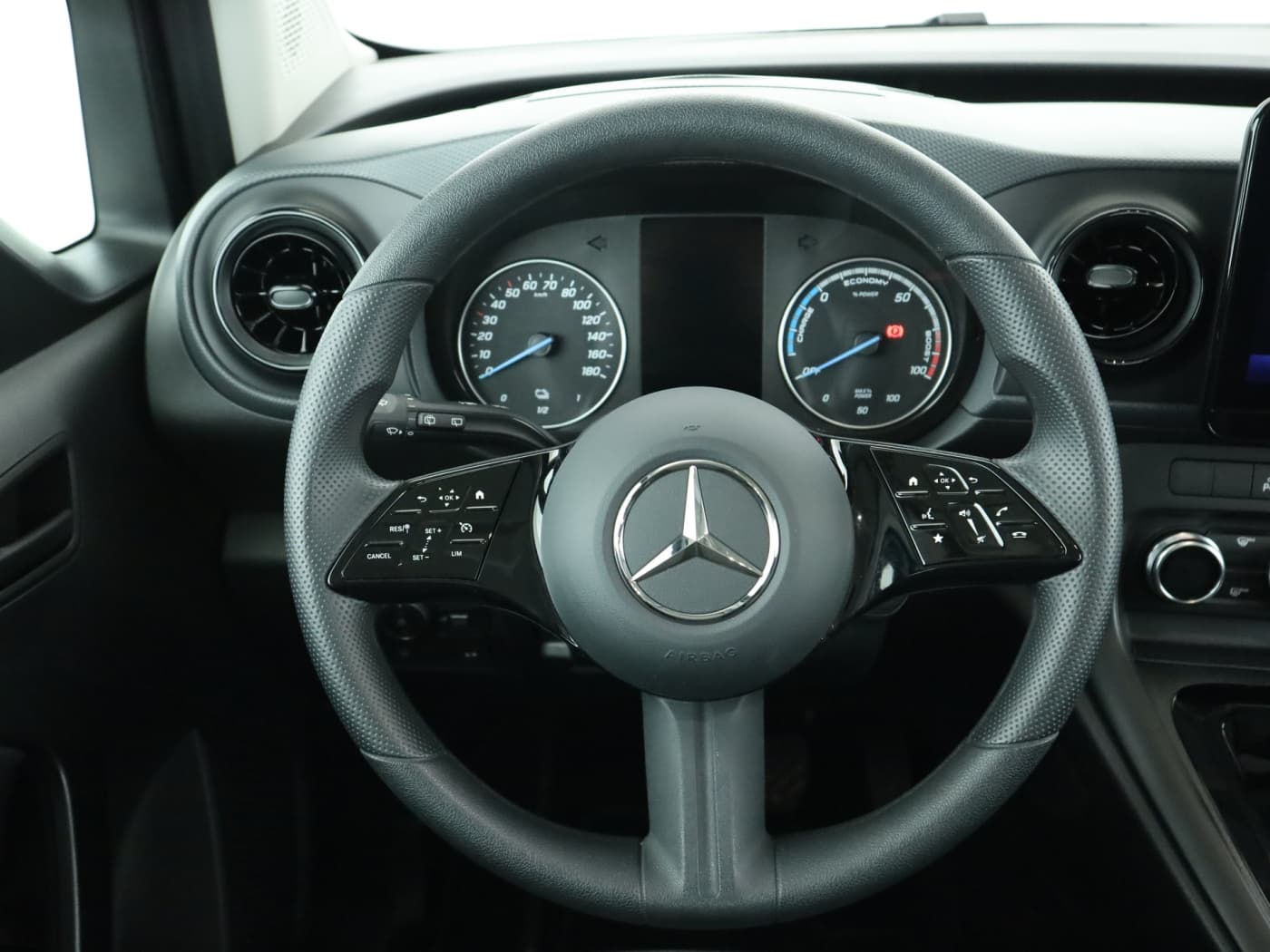 Mercedes-Benz eCitan Tourer PRO Lang Bild 11