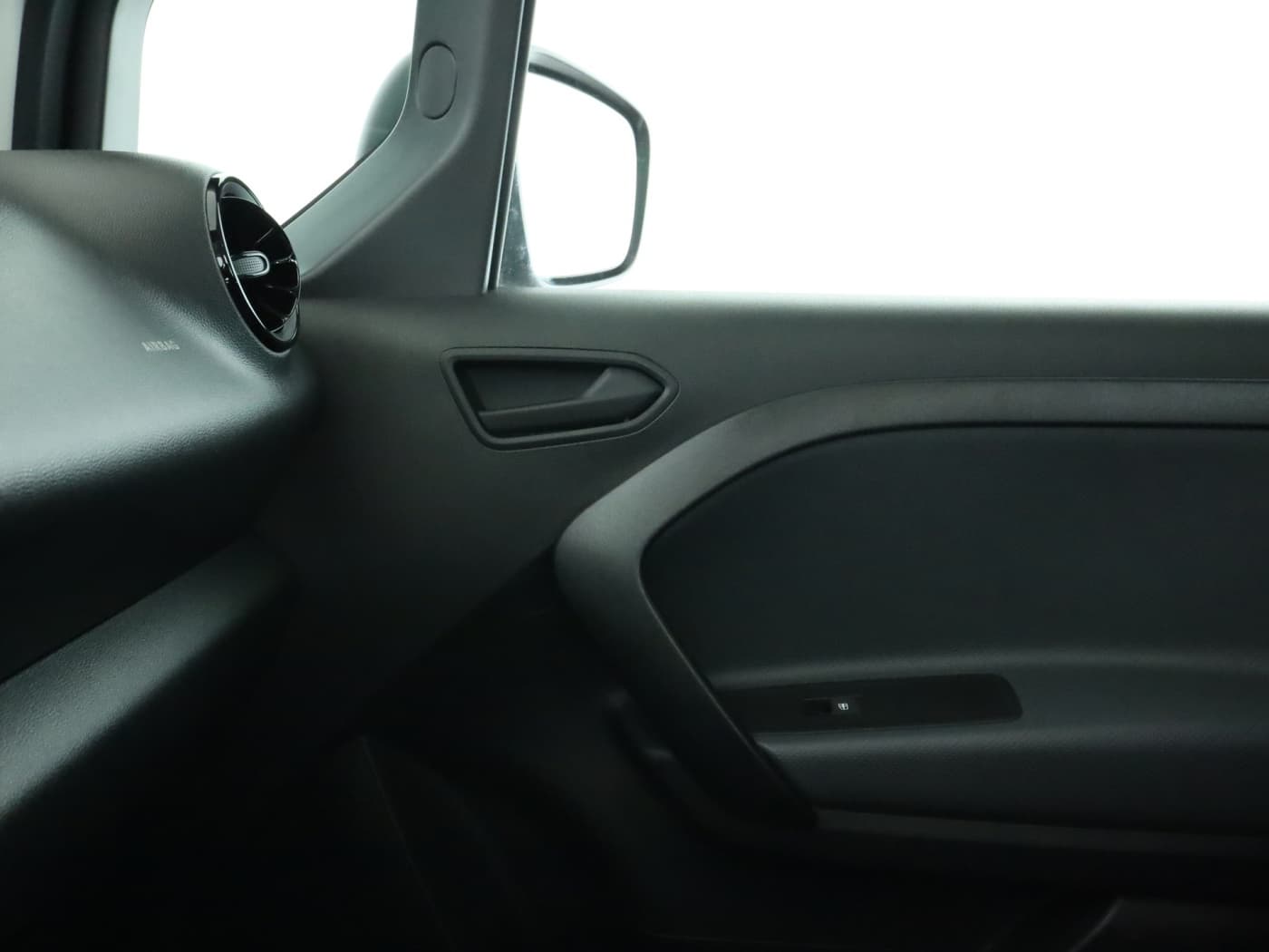 Mercedes-Benz eCitan Tourer PRO Lang Bild 16