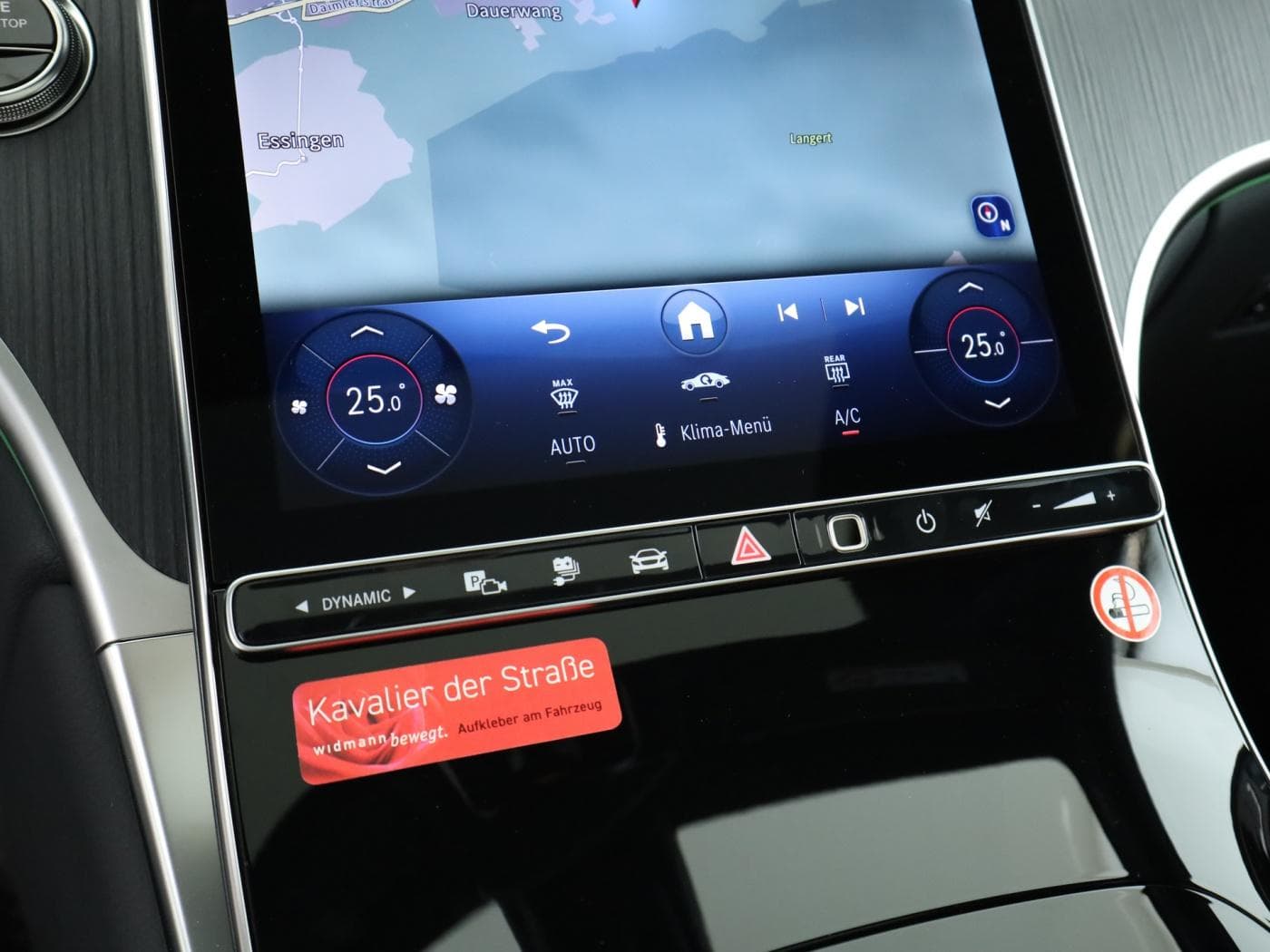 Mercedes-Benz GLC 300 e 4MATIC mit EQ Hybrid Technologie Bild 14