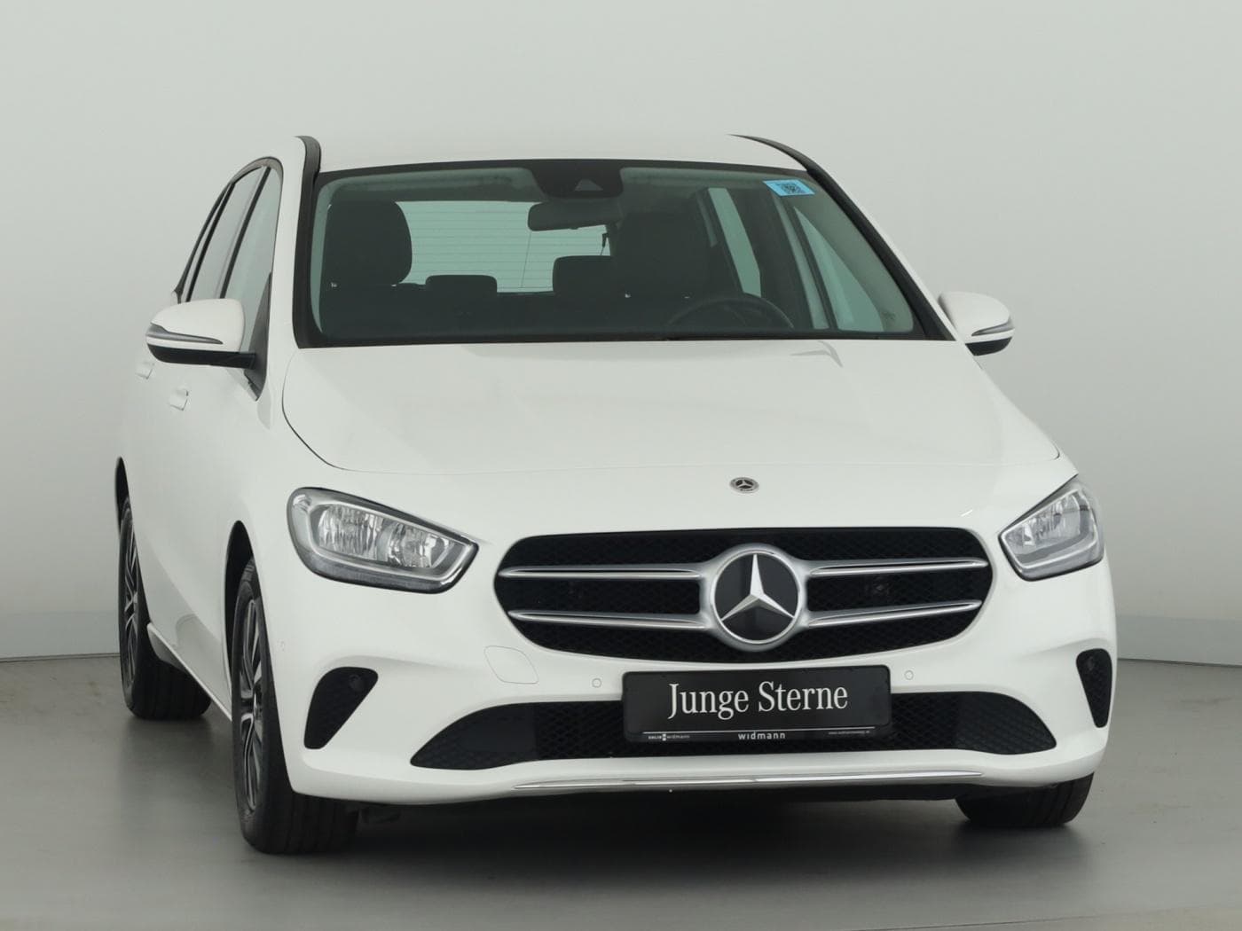 Mercedes-Benz B 180 d Bild 3