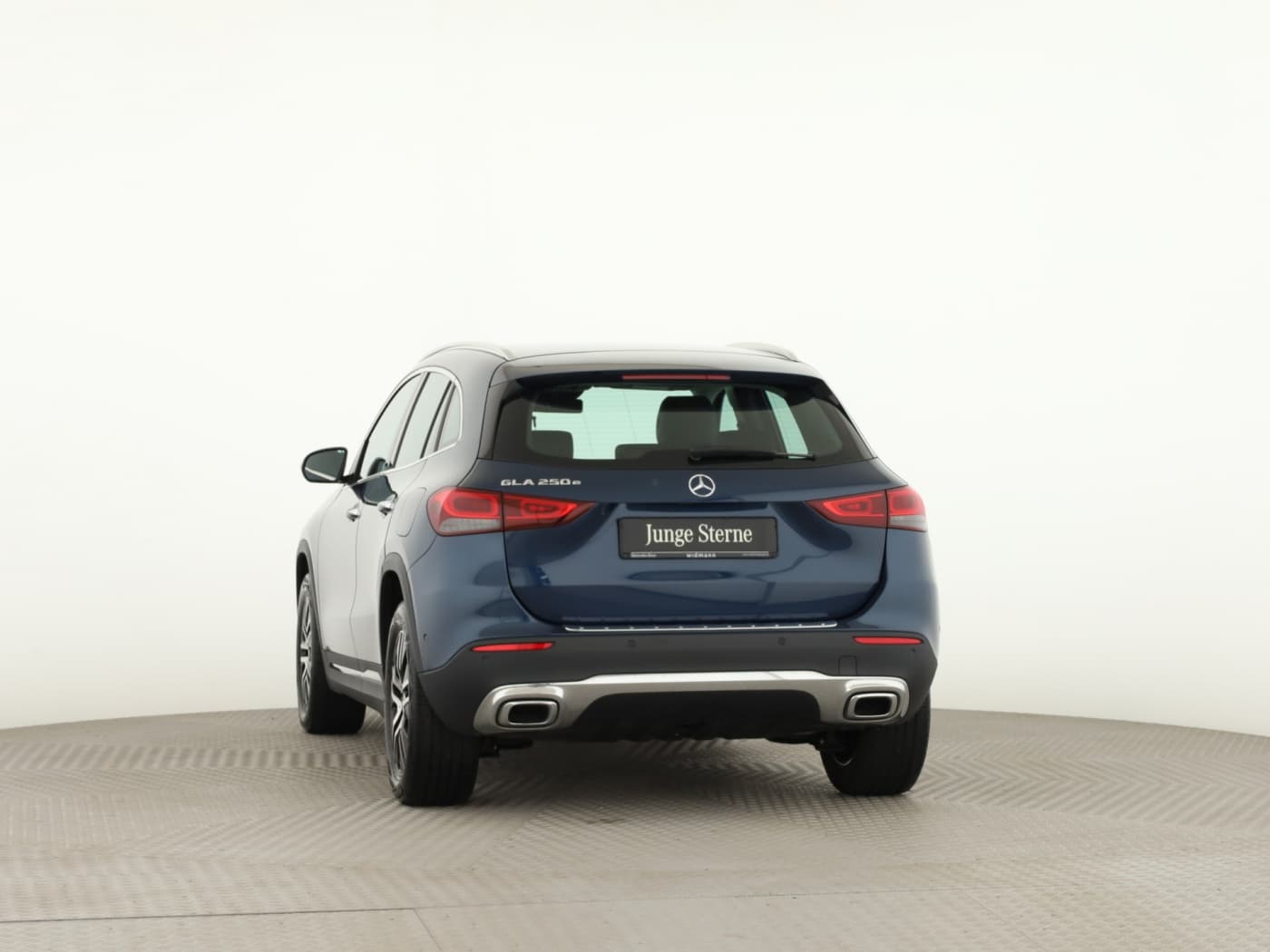 Mercedes-Benz GLA 250 e Bild 4