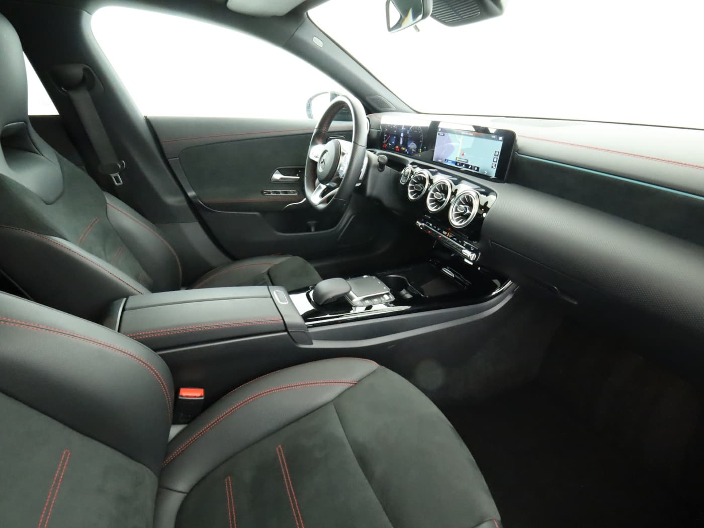 Mercedes-Benz CLA 250 e SB Bild 17