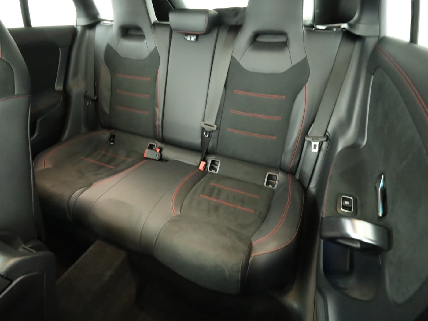 Mercedes-Benz CLA 250 e SB Bild 18