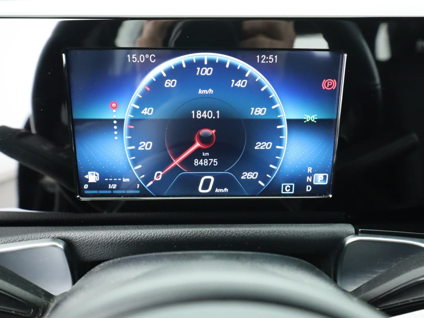 Mercedes-Benz GLB 220 d Bild 12