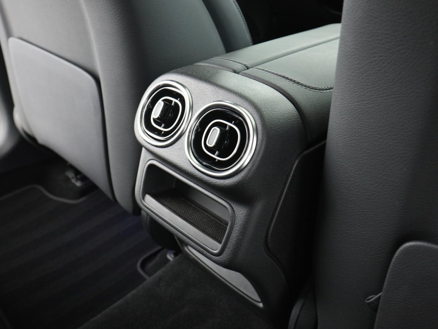 Mercedes-Benz GLC 300 4M Bild 24