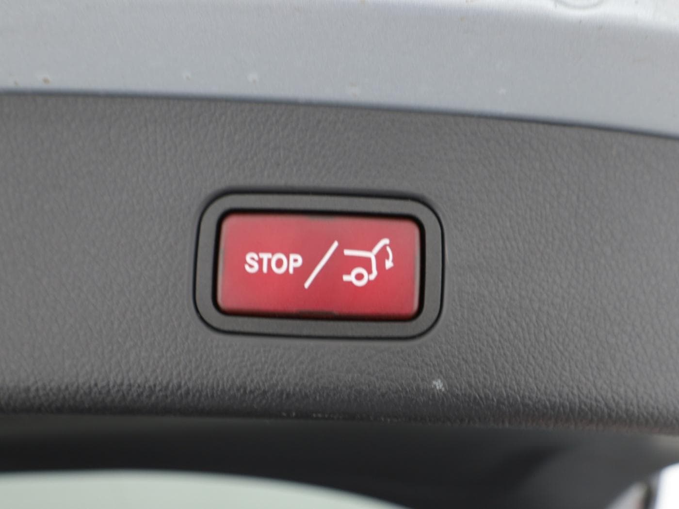 Mercedes-Benz GLC 300 4M Bild 25