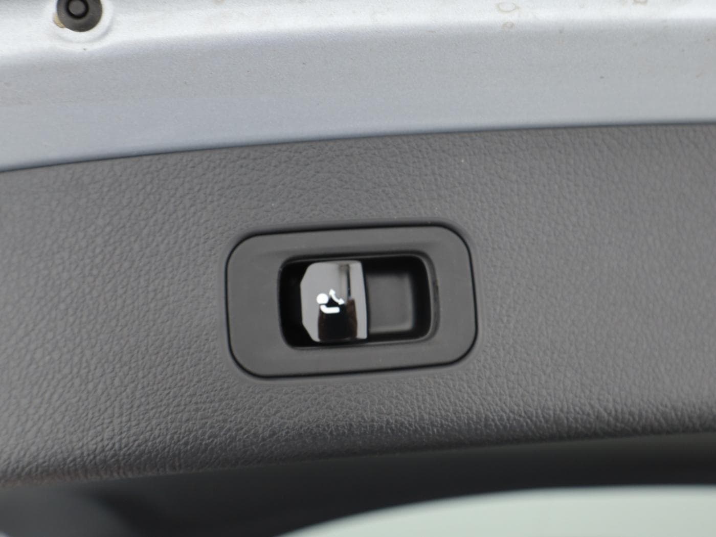 Mercedes-Benz GLC 300 4M Bild 26