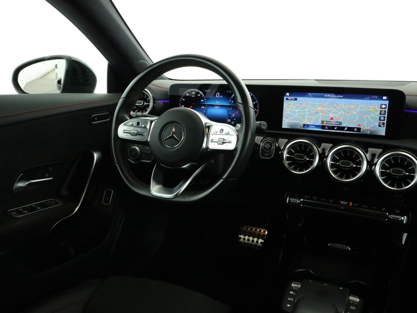 Mercedes-Benz CLA 200 SB Bild 10